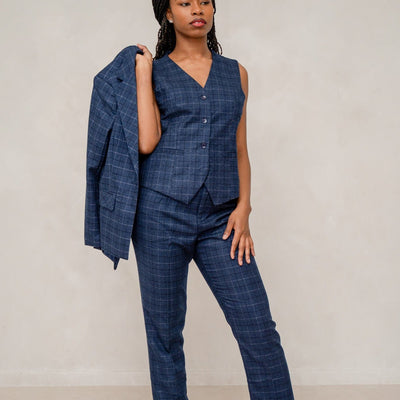 The plaid powered 3-piece pantsuit